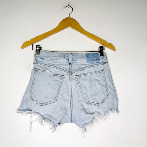 Abercrombie & Fitch The Mom Shorts High Rise Size 0 / 24 - Picture 2 of 5